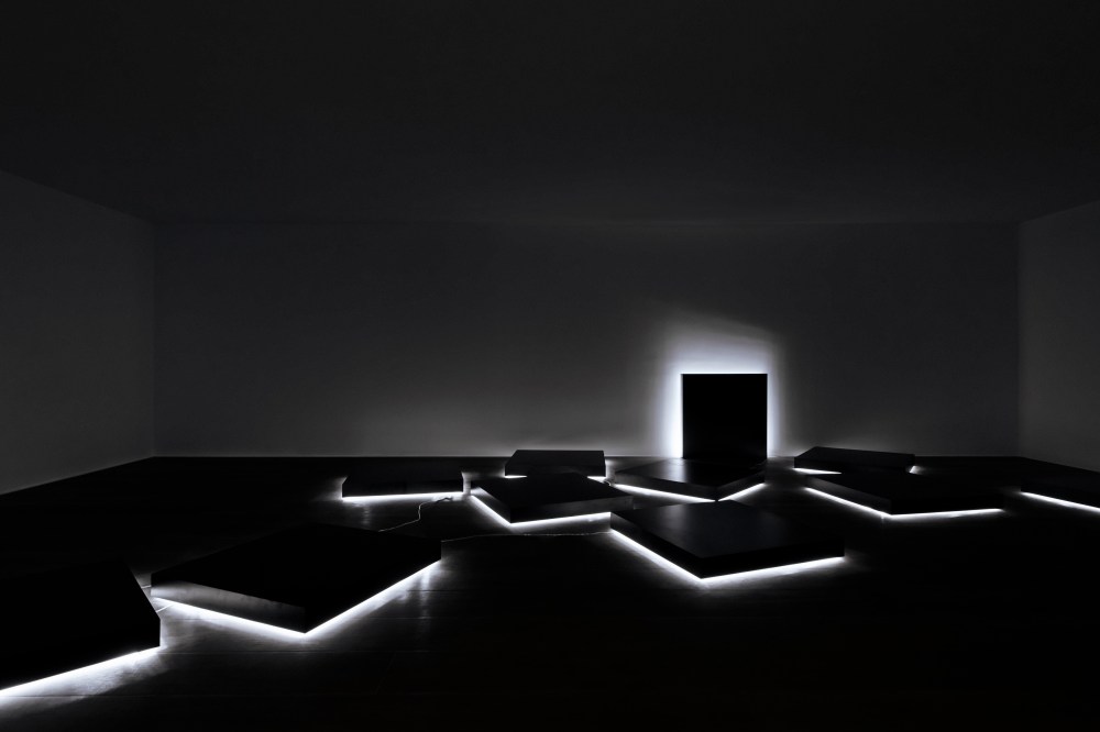 AJ_100_DAYS_IN_1994 JPEG